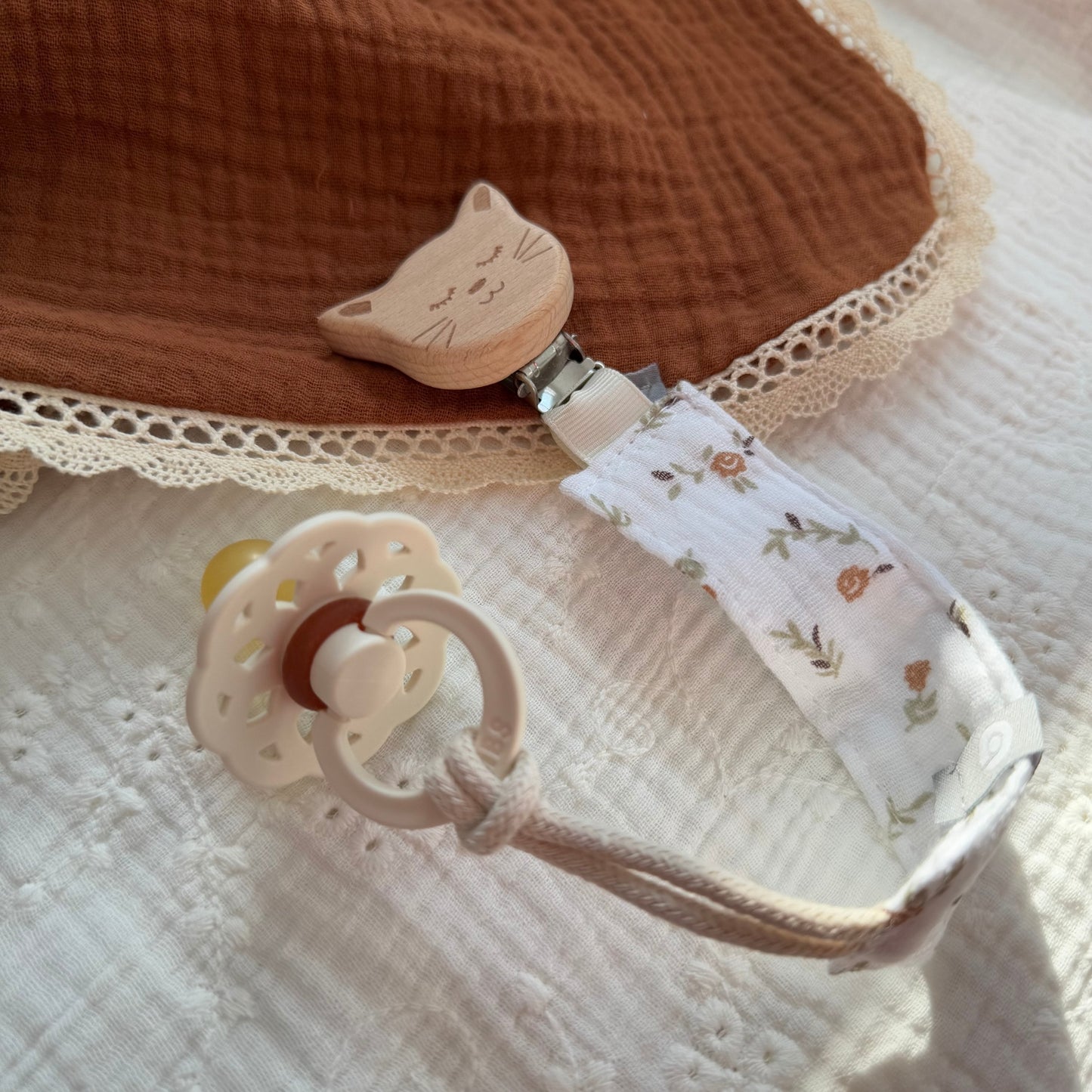 Muslin Pacifier Clip